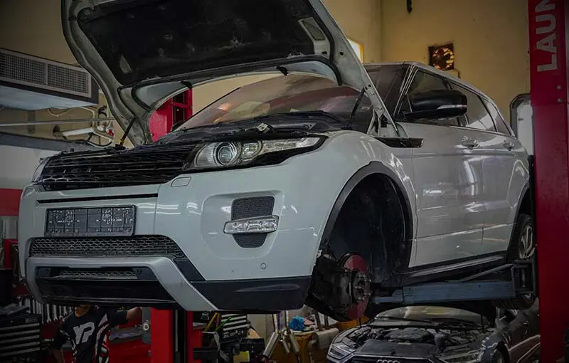 Range-Rover-Car-Repair-and-Service